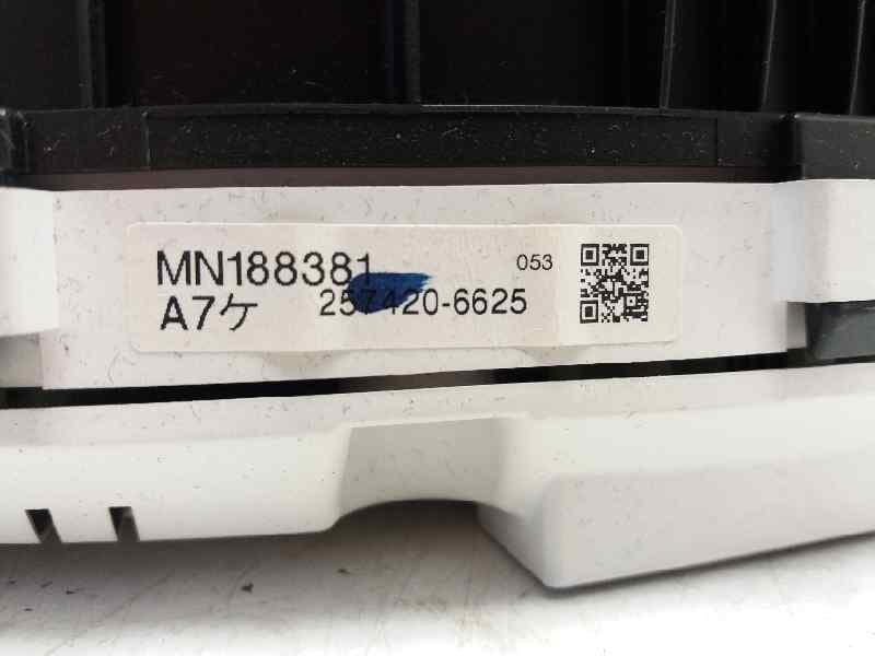 Cuadro instrumentos MITSUBISHI GRANDIS (NA0W) 4