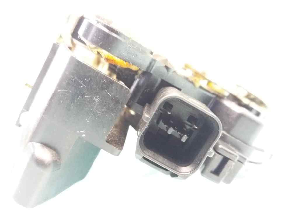 Cerradura puerta trasera izquierda MITSUBISHI GRANDIS (NA0W) 2
