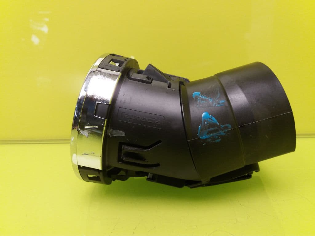 Plastico PEUGEOT 3008 4