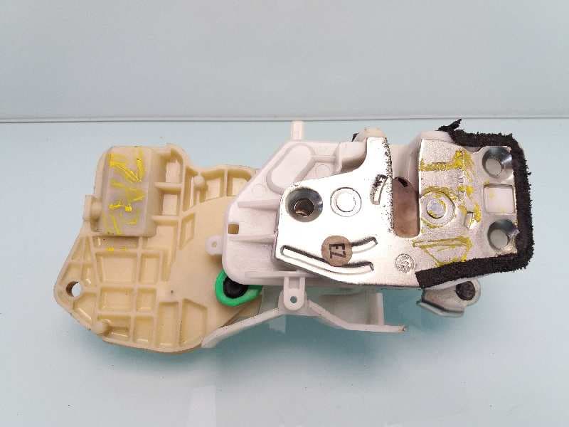 Cerradura puerta trasera derecha HONDA JAZZ (GK)