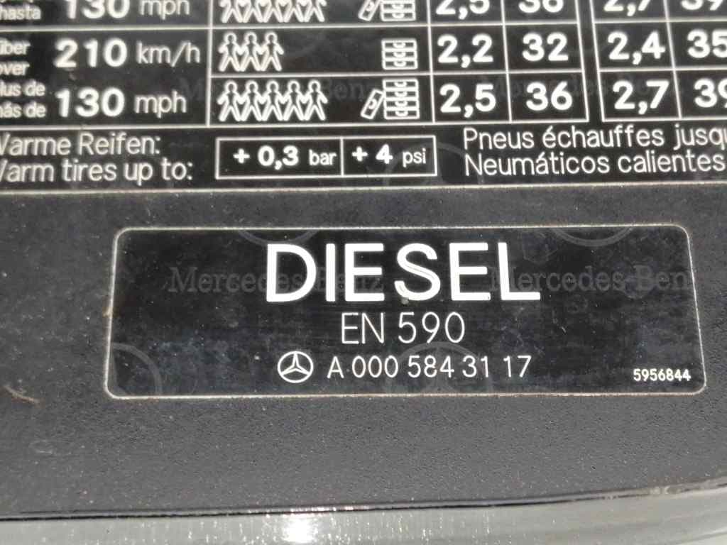 Tapa exterior combustible MERCEDES-BENZ CLASE C (W204) BERLINA 2