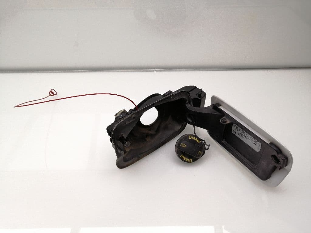 Tapa exterior combustible AUDI A3 (8V) 4