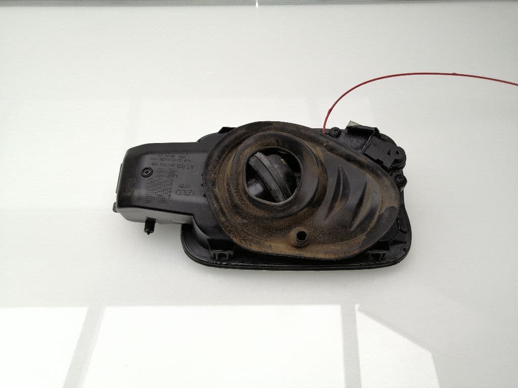 Tapa exterior combustible AUDI A3 (8V) 3