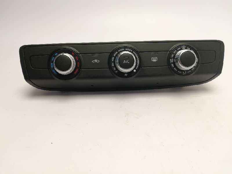 Recambio AUDI A3 (8V) ref. 8V0820047D