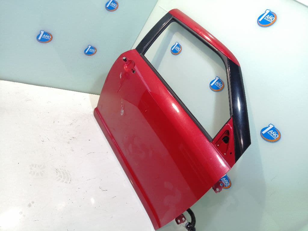 Puerta delantera derecha SUZUKI SWIFT SF BERLINA (EA) 4