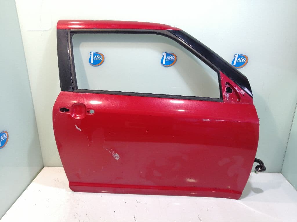 Puerta delantera derecha SUZUKI SWIFT SF BERLINA (EA)