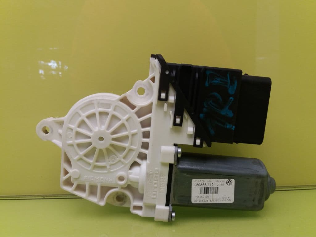 Motor elevalunas trasero izquierdo VOLKSWAGEN PASSAT LIM