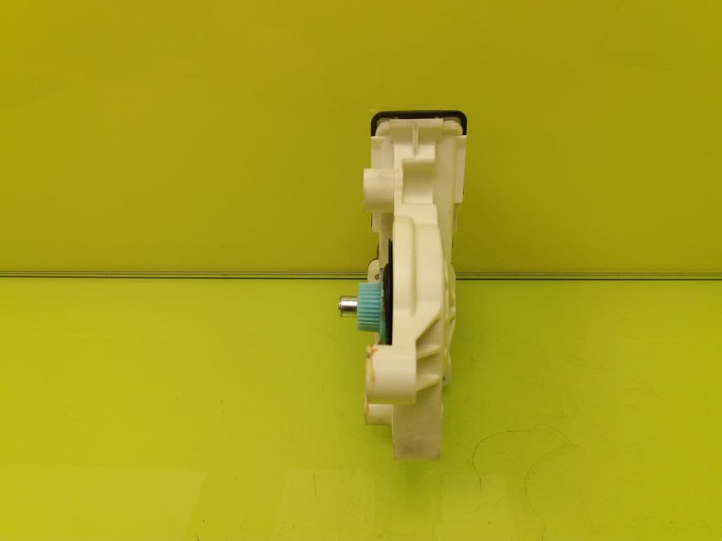 Motor elevalunas trasero izquierdo VOLKSWAGEN PASSAT LIM 3