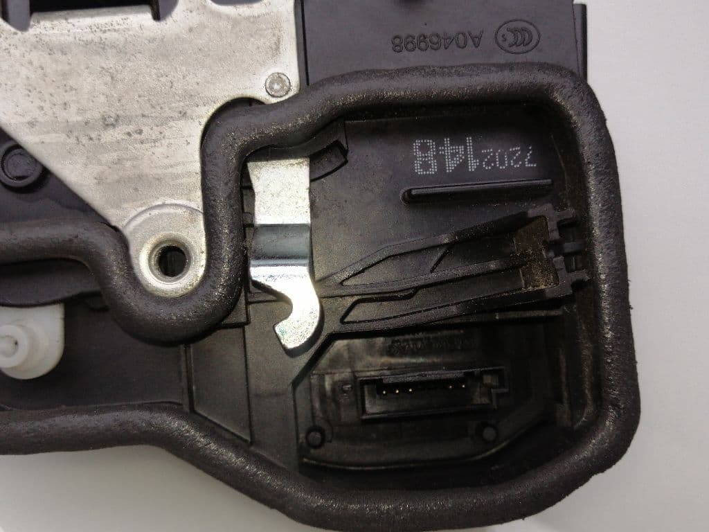 Cerradura puerta trasera derecha BMW X5 (E70) 4