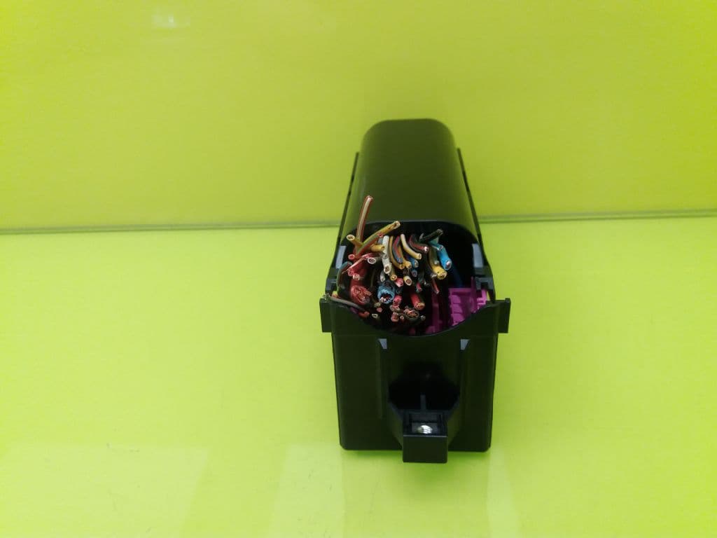 Caja reles / fusibles SKODA FABIA (6Y2/6Y3) 4