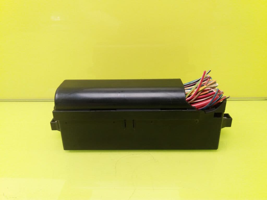 Caja reles / fusibles SKODA FABIA (6Y2/6Y3) 3