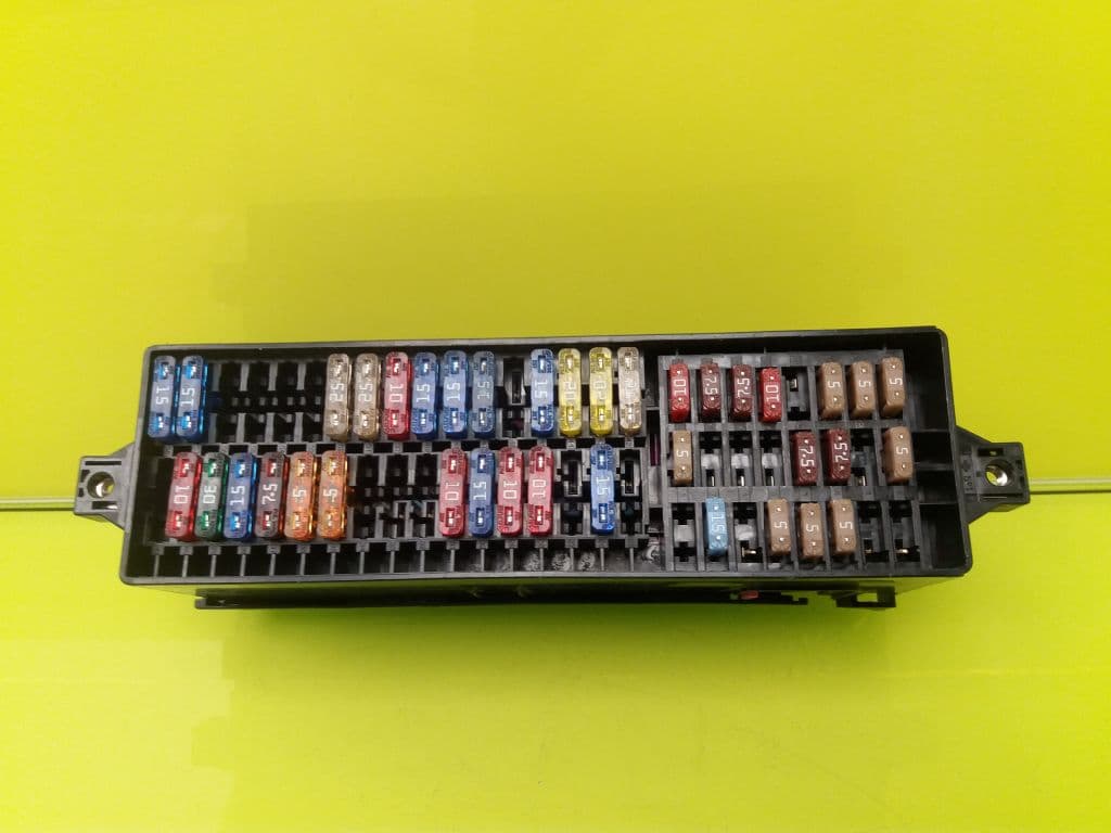 Caja reles / fusibles SKODA FABIA (6Y2/6Y3) 2