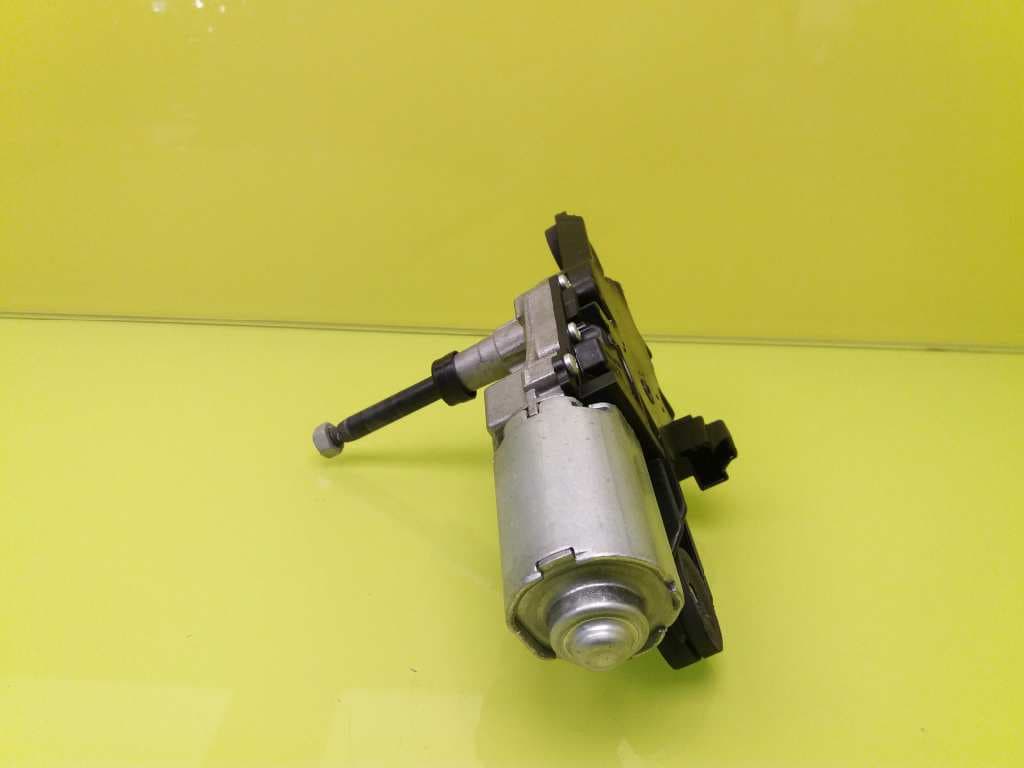 Motor limpia trasero FORD ESCORT BERLINA 4