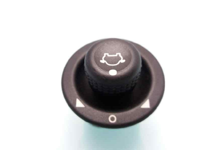 Mando retrovisor FORD ESCORT BERLINA 4