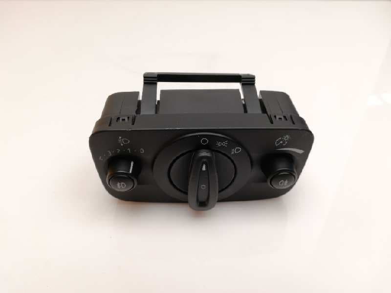Mando luces FORD ESCORT BERLINA 4
