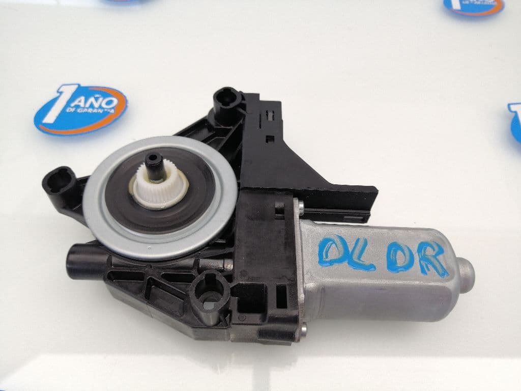 Motor elevalunas delantero derecho VOLVO V40 3