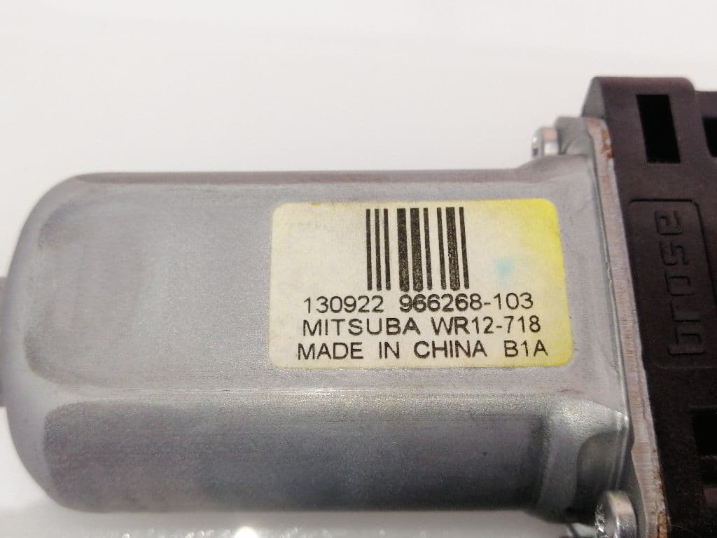 Motor elevalunas delantero izquierdo VOLVO V40 2