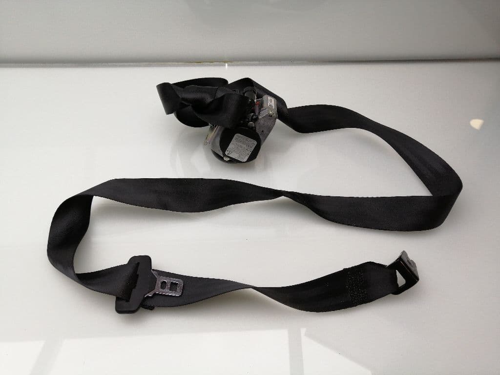 Cinturon seguridad trasero derecho VOLVO V40 2