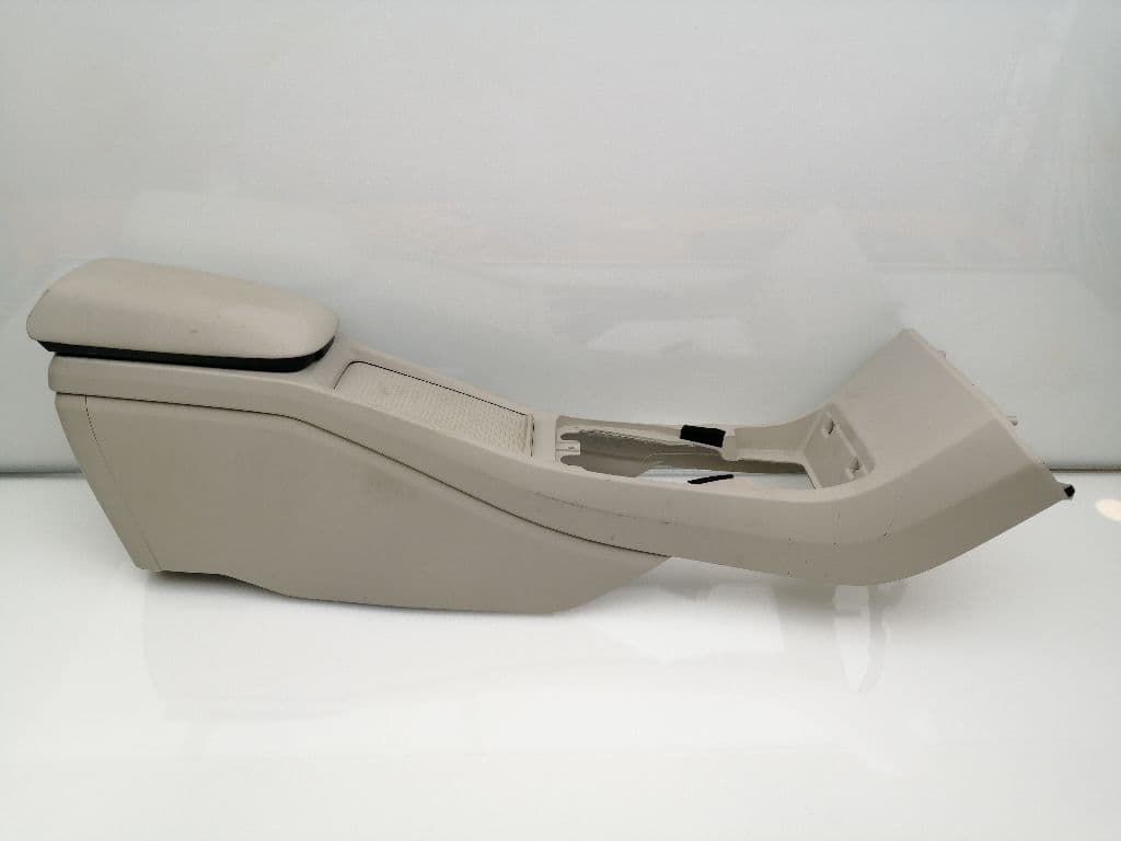 Consola central VOLVO V40