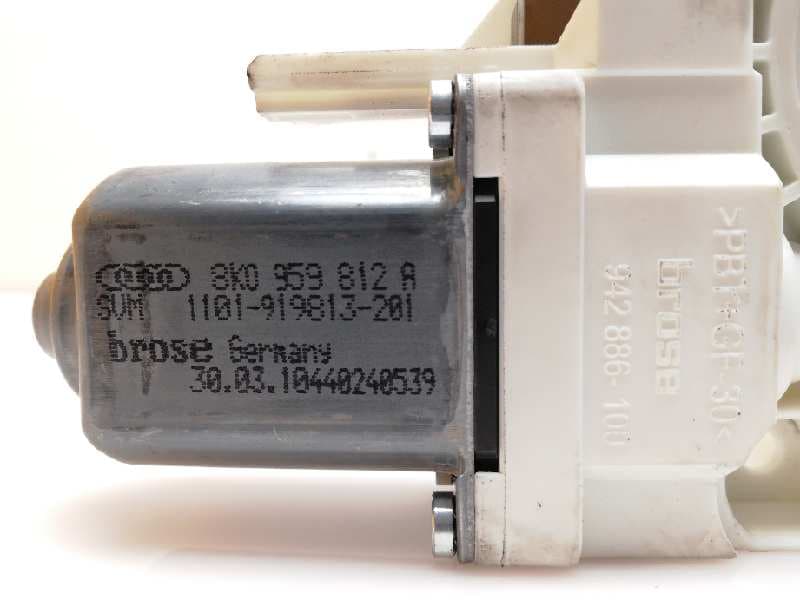 Motor elevalunas trasero derecho AUDI Q5 (8R) 5