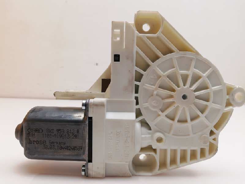 Motor elevalunas trasero derecho AUDI Q5 (8R) 4