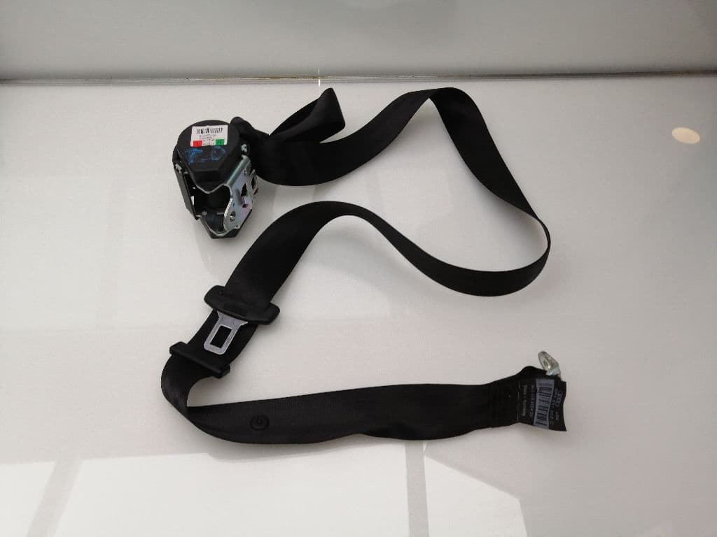 Cinturon seguridad trasero derecho AUDI Q5 (8R)