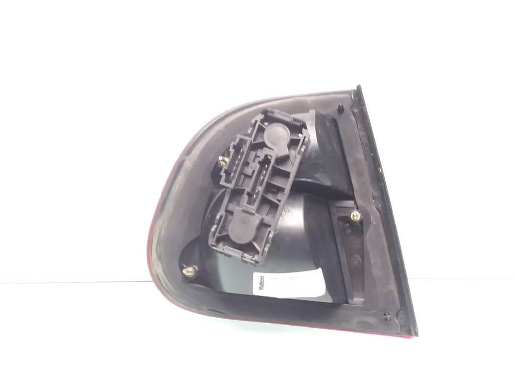 Piloto trasero derecho SEAT CORDOBA BERLINA (6K2) 3