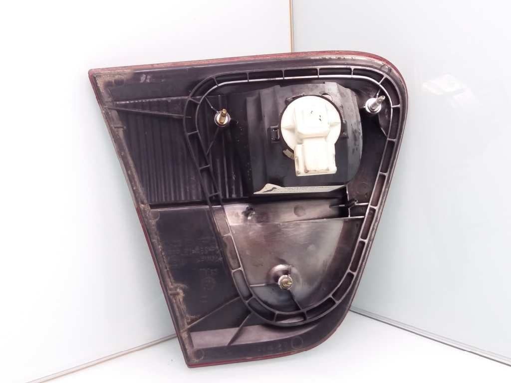 Piloto trasero derecho SEAT CORDOBA BERLINA (6K2) 2