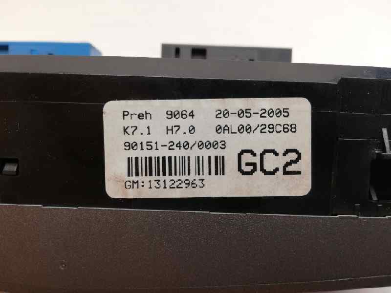 Recambio OPEL ASTRA H BERLINA ref. 90151240 5