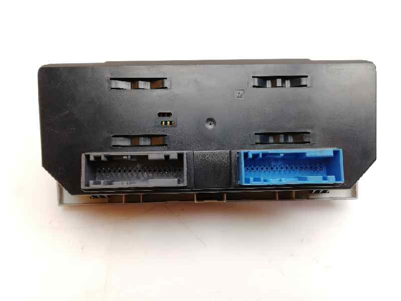 Recambio OPEL ASTRA H BERLINA ref. 90151240 4