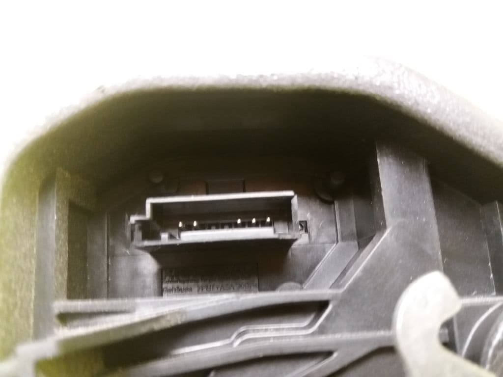 Cerradura puerta delantera derecha BMW X3 (E83) 4