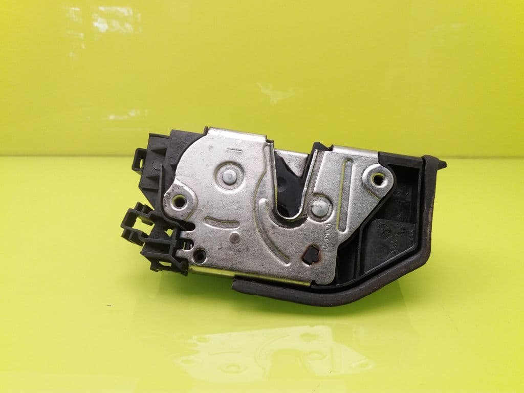 Cerradura puerta delantera derecha BMW X3 (E83)