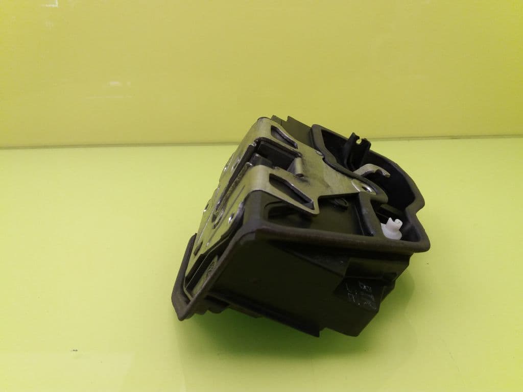 Cerradura puerta delantera derecha BMW X3 (E83) 2