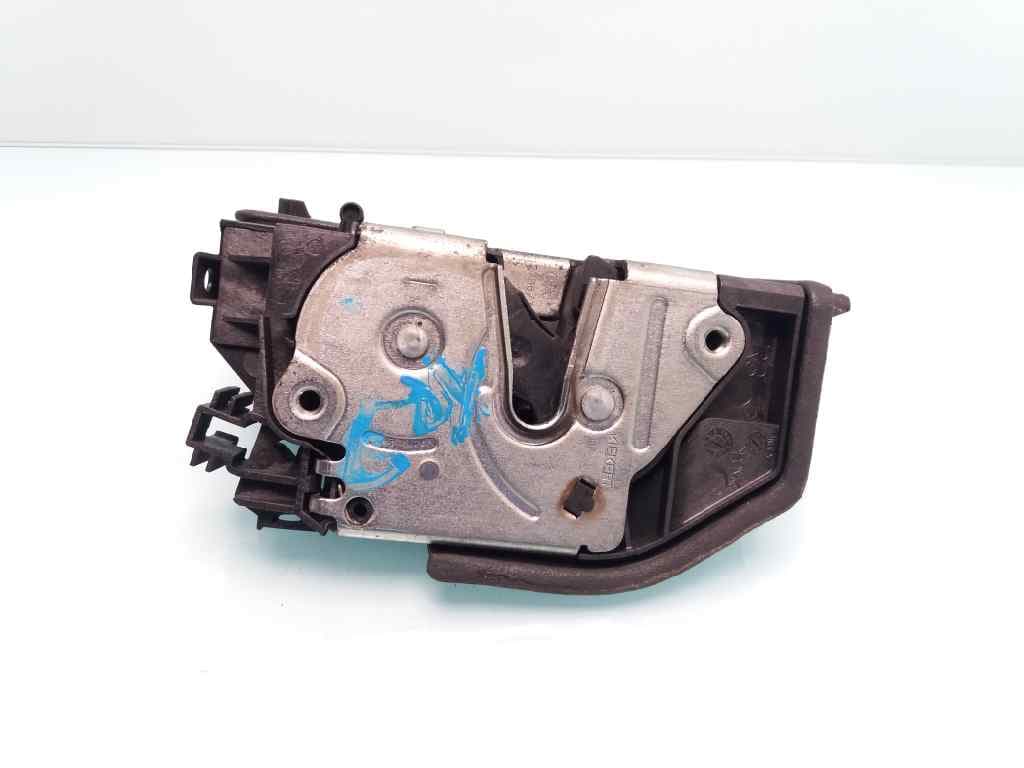 Cerradura puerta trasera derecha BMW X3 (E83)