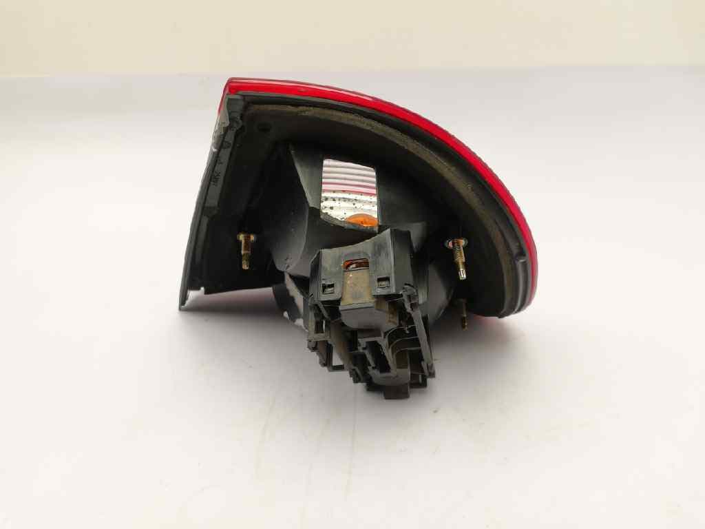 Piloto trasero izquierdo SEAT CORDOBA BERLINA (6K2) 5