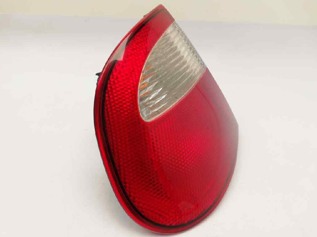 Piloto trasero izquierdo SEAT CORDOBA BERLINA (6K2) 2