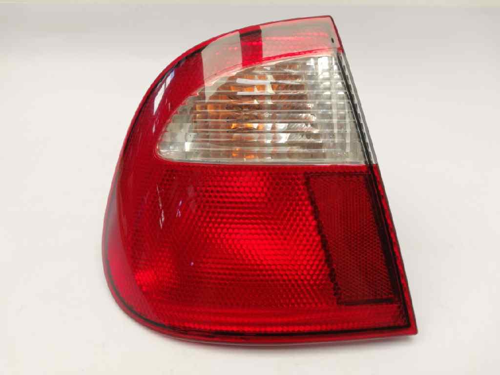 Piloto trasero izquierdo SEAT CORDOBA BERLINA (6K2)
