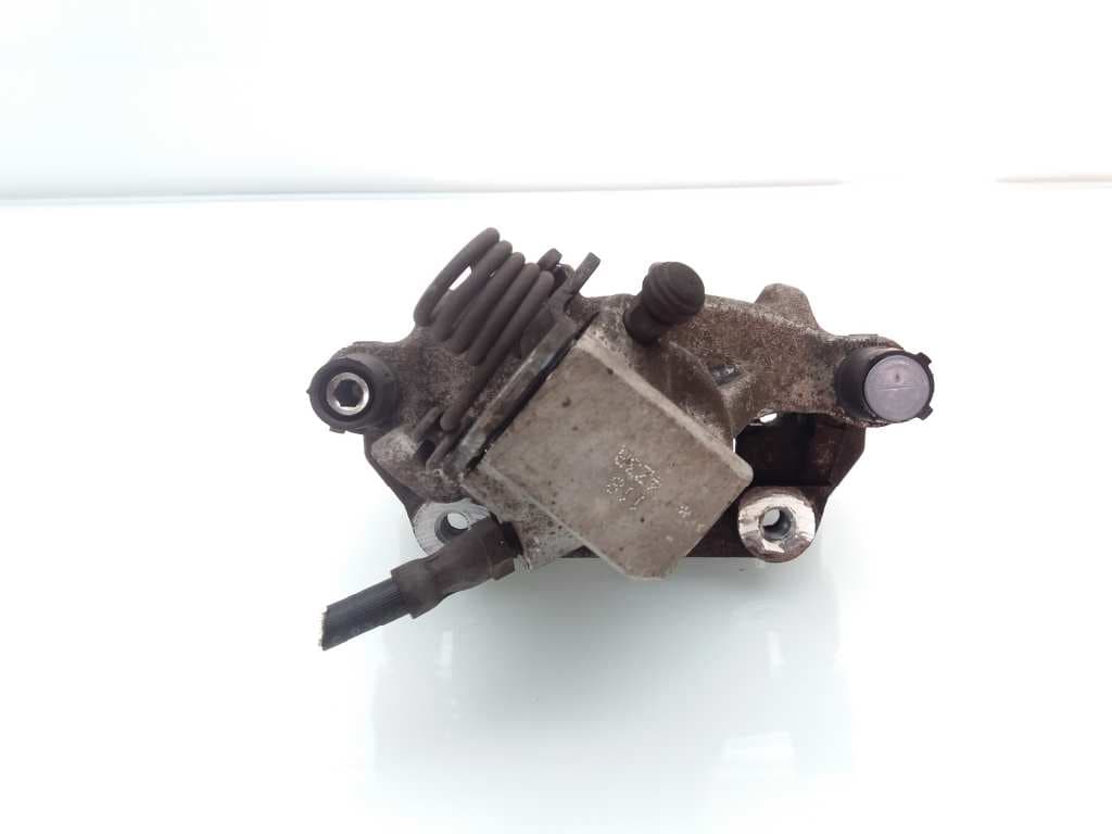 Recambio FORD FOCUS ref. 8M512M088BE 2