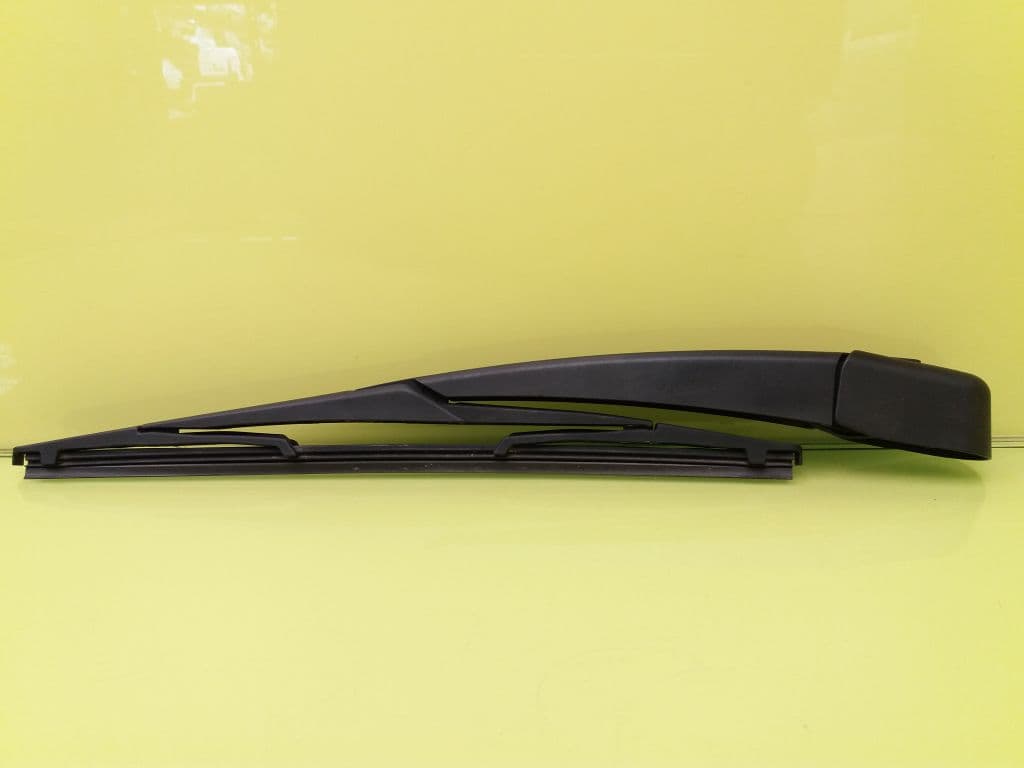 Brazo limpia trasero FORD FOCUS