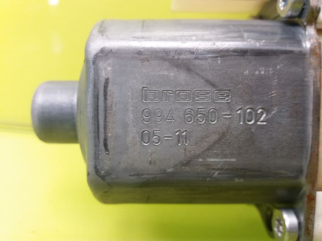 Motor elevalunas trasero derecho PEUGEOT 407 2