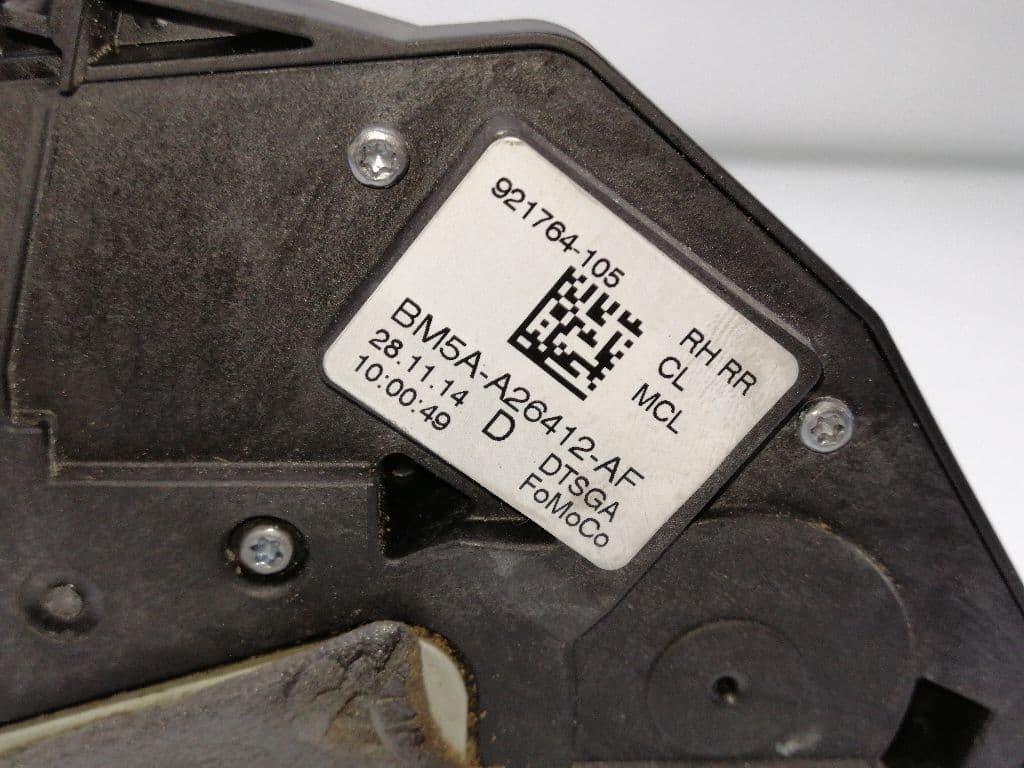 Cerradura puerta trasera derecha FORD FOCUS 3