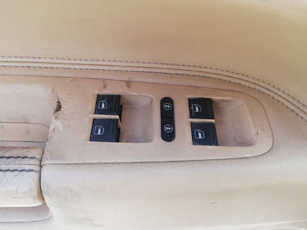 Mando elevalunas delantero izquierdo VOLKSWAGEN TOUAREG (7L6)