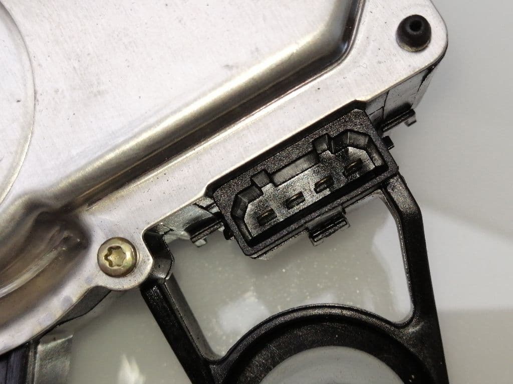 Motor limpia trasero VOLKSWAGEN TOUAREG (7L6) 3