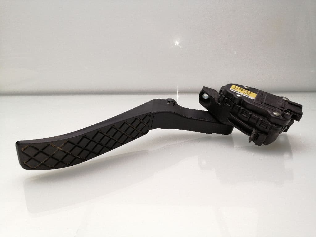 Pedal acelerador VOLKSWAGEN TOUAREG (7L6)