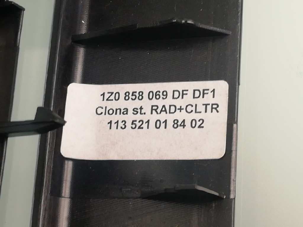 Plastico SKODA OCTAVIA BERLINA (1Z3) 4