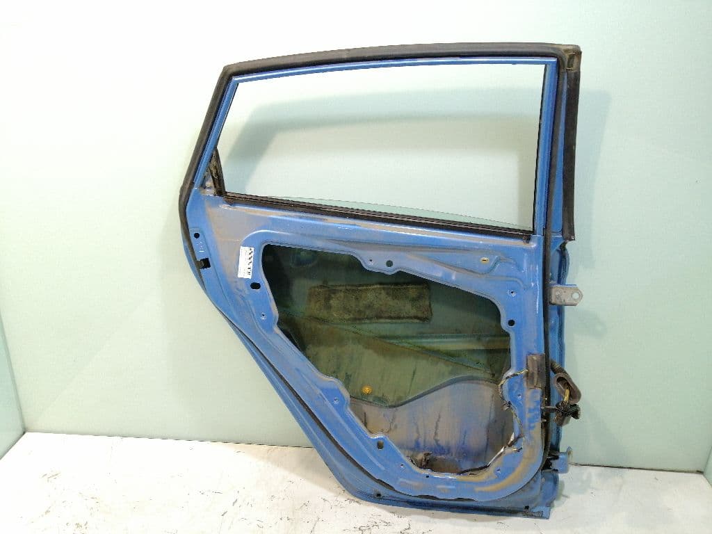 Puerta trasera izquierda FORD FIESTA (CE1) 4