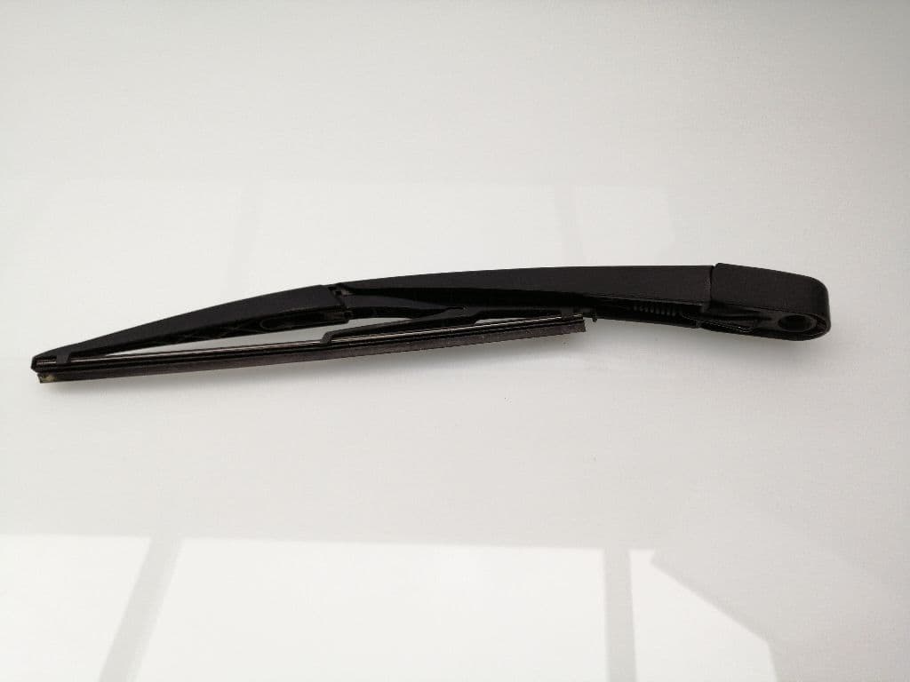 Brazo limpia trasero HYUNDAI I30 2