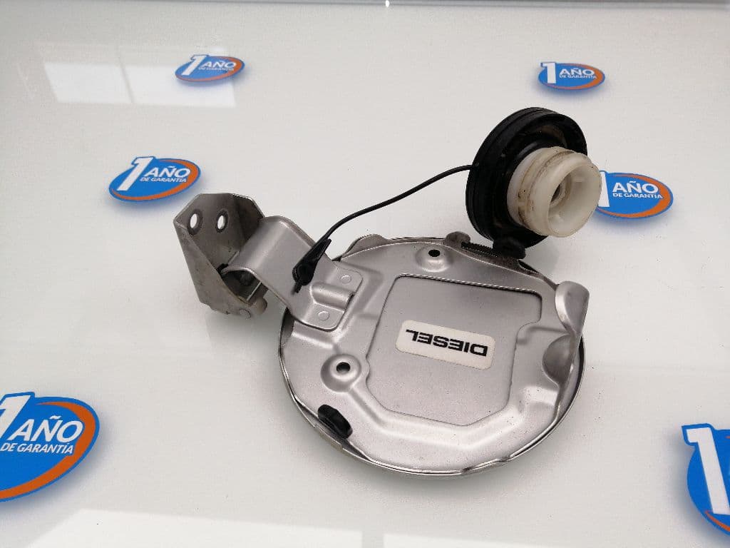 Tapa exterior combustible SUZUKI SWIFT SF BERLINA (MA) 2