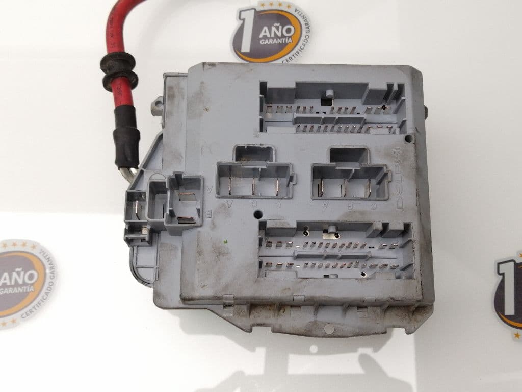 Caja reles / fusibles FIAT LINEA (110) 3