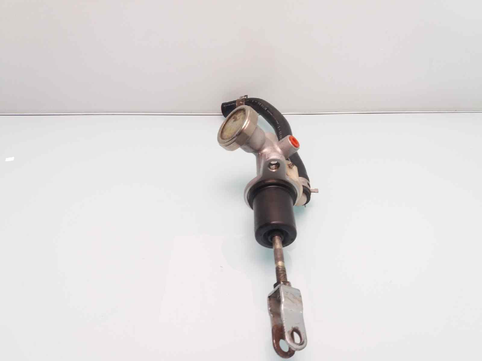 Bombin embrague NISSAN NP300 PICK-UP (D23) 5